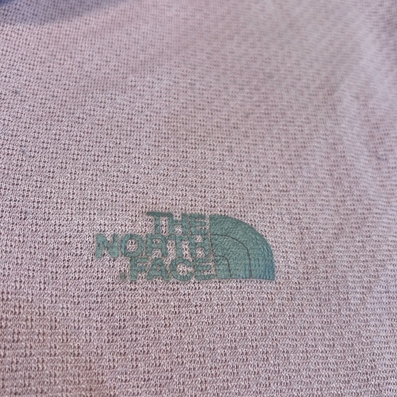 North Face soft pink lightweight pullover - Picture 2 of 4